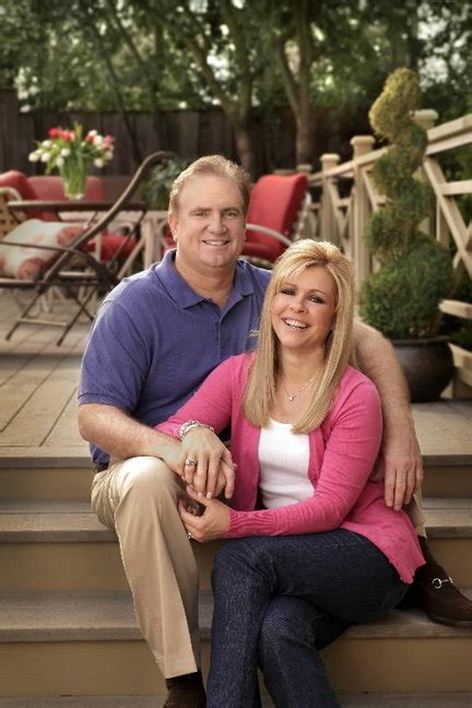 Sean Tuohy and Leigh Anne Tuohys net worth in。